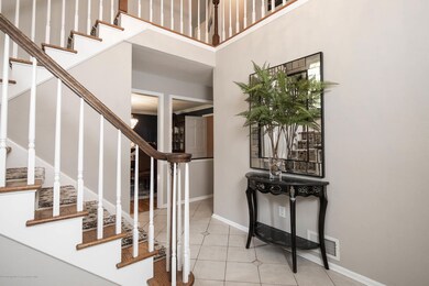 2 Story Foyer