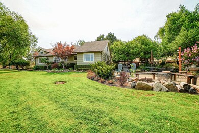 1439 Old Stage Rd, Central Point, OR 97502 - photo 4