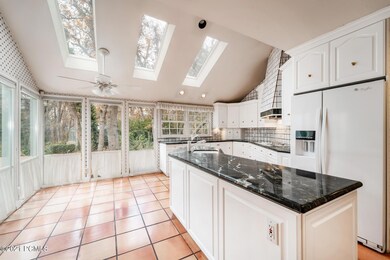 9_Kitchen_1800x1200_3596269