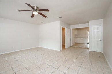 6326 Silver Chalice Dr, Houston, TX 77088 - photo 5