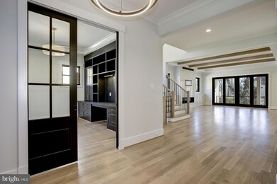 5907 35th St N, Arlington, VA 22207 - photo 6