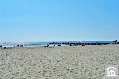one house to the sand