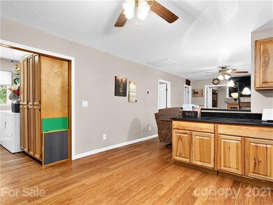 989 Lytle Rd, Hendersonville, NC 28792 - photo 6