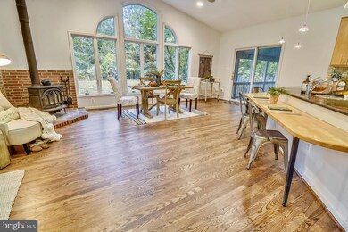 2216 William And Mary Dr, Alexandria, VA 22308 - photo 6