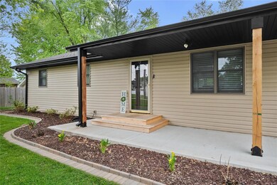 208 Willow Dr, Collinsville, IL 62234 - photo 2