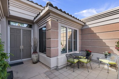 004_Courtyard