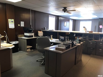 210 S Randolph St, Macomb, IL 61455 - photo 5