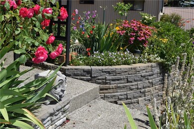 312 SW Langston Rd, Renton, WA 98057 - photo 6