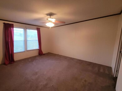 Primary Bedroom w/large walk in closet