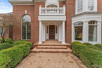 41 Manderleigh Estates Ct, St. Louis, MO 63131 - photo 2