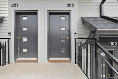 15 Ridge Ave unit 206, Spring Valley, NY 10977 - photo 2