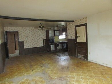 125 Massingill Dr, Longview, TX 75601 - photo 7