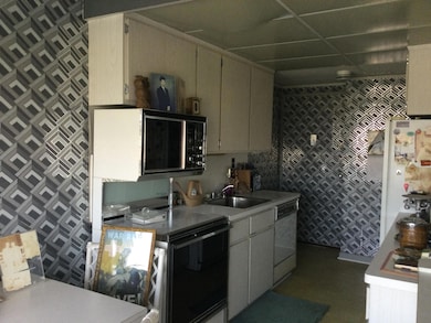 5CE4AC1F-FA5C-4BAC-9132-643A24430A2E