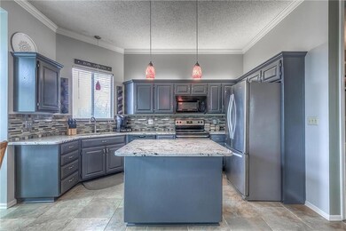 5113 Perry Ln, Shawnee, KS 66203 - photo 6