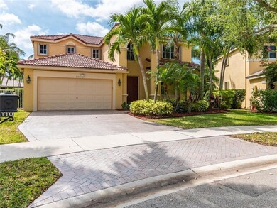 4110 Laurel Ridge Cir, Weston, FL 33331 - photo 2