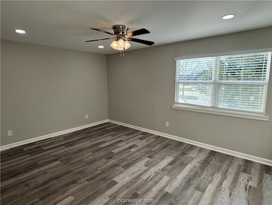 205 Winter Park unit D, College Station, TX 77840 - photo 5