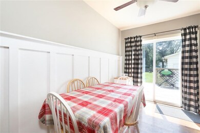 2812 Adams Ave, Des Moines, IA 50310 - photo 5