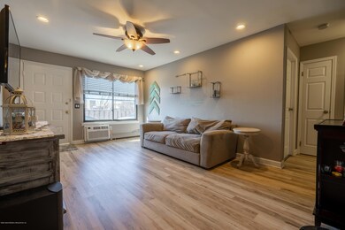 116 Lamped Loop unit 77, Staten Island, NY 10314 - photo 2