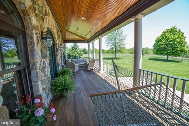 36876 Paxson Rd, Purcellville, VA 20132 - photo 2