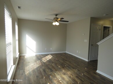 6619 Arbor Creek Dr, Louisville, KY 40228 - photo 2