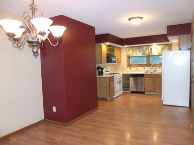23003 Weymouth Ln, Elkhart, IN 46516 - photo 6