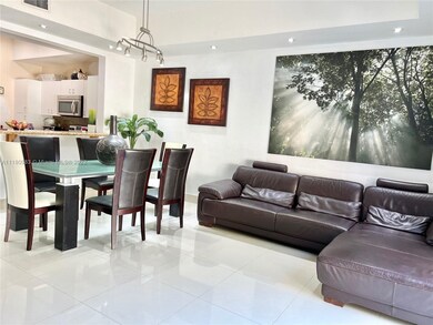 11065 NW 43rd Ln, Doral, FL 33178 - photo 5