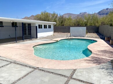 Pool deck