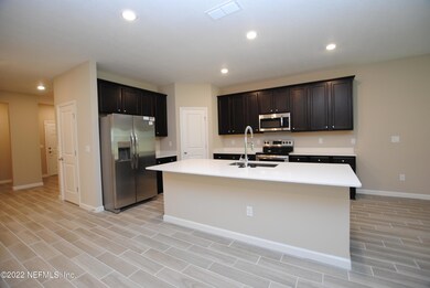 12155 Blockhouse Creek Ct, Jacksonville, FL 32218 - photo 3