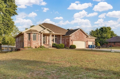 3802 N Bobolink, Ozark, MO 65721 - photo 2