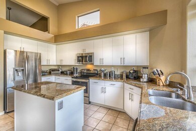 Kitchen_2.jpg
