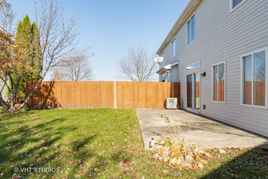 2705 Skylane Dr unit 1, Naperville, IL 60564 - photo 2