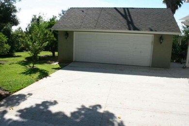 OVERSIZED 2-CAR GARAGE!