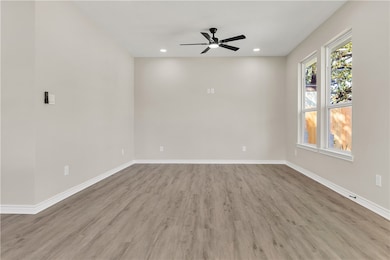 2903 Woodknoll Dr, Bryan, TX 77803 - photo 4