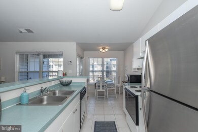 503 Mathias Hammond Way unit 303, Annapolis, MD 21401 - photo 3