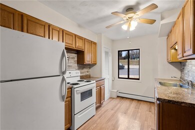 400 Narragansett Pkwy unit 12, Warwick, RI 02888 - photo 7