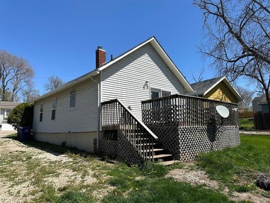 912 Lewis Ave, Des Moines, IA 50315 - photo 3