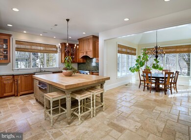 1021 Whitegate Rd, Wayne, PA 19087 - photo 6