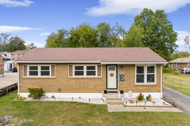 6515 Burlwood Dr, Louisville, KY 40229 - photo 2