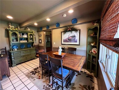 dining /kit room.