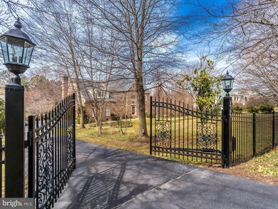 1010 Springvale Rd, Great Falls, VA 22066 - photo 3