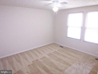 112 Sandhill Rd, Essex, MD 21221 - photo 6