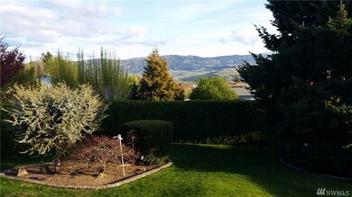 2320 3rd St NE, East Wenatchee, WA 98802 - photo 2