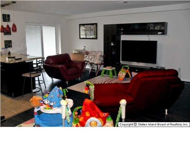 65 Elmwood Park Dr unit 21, Staten Island, NY 10314 - photo 3