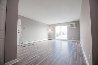 1111 Bloomingdale Rd unit 2B, Glendale Heights, IL 60139 - photo 5