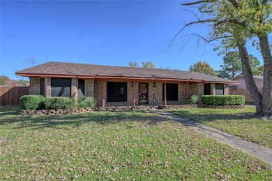 3205 Mimosa Dr, Sherman, TX 75092 - photo 2