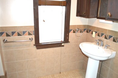 28 Coburn St, Salem, NH 03079 - photo 5