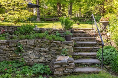 11 Founders Hill Rd, Winhall, VT 05360 - photo 5