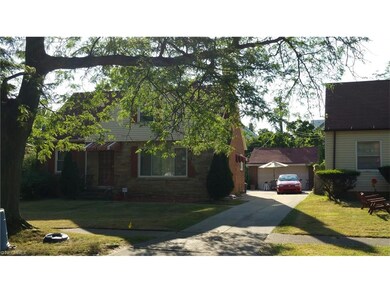 16015 Ravine Dr, Cleveland, OH 44112 - photo 3