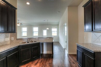 10643 Jordan Heights Dr, Houston, TX 77016 - photo 3