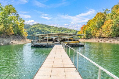 24-web-or-mls-355 Lakeview Drive-25